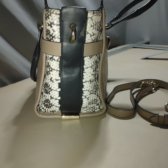 Coach swagger Leather Snake Print Satchel Handbag Adjustable Strap Beige Black - Picture 8 of 12